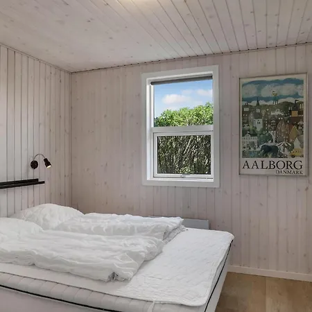 بيت للعطل Stunning Home In Lokken With Wifi