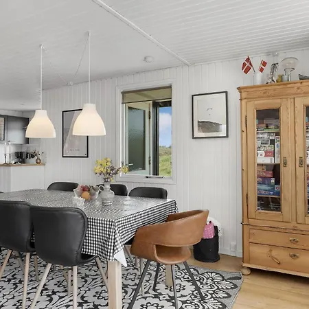 Stunning Home In Lokken With Wifi بيت للعطل *