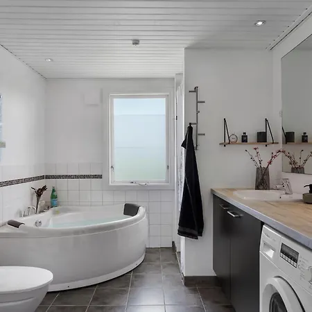 Stunning Home In Lokken With Wifi * Løkken