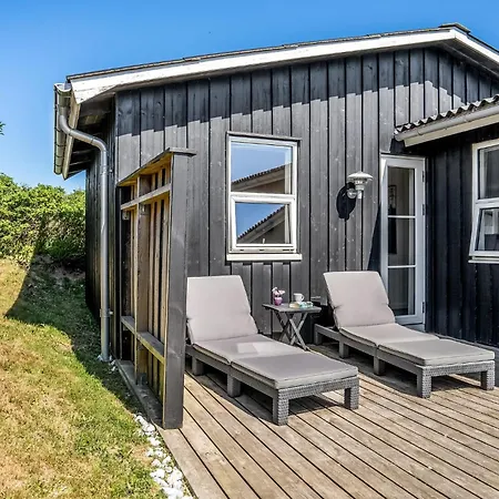 Stunning Home In Lokken With Wifi Løkken