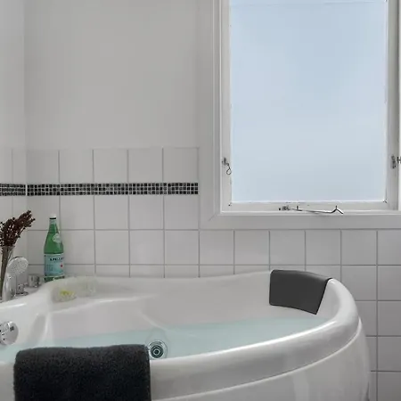 Stunning Home In Lokken With Wifi